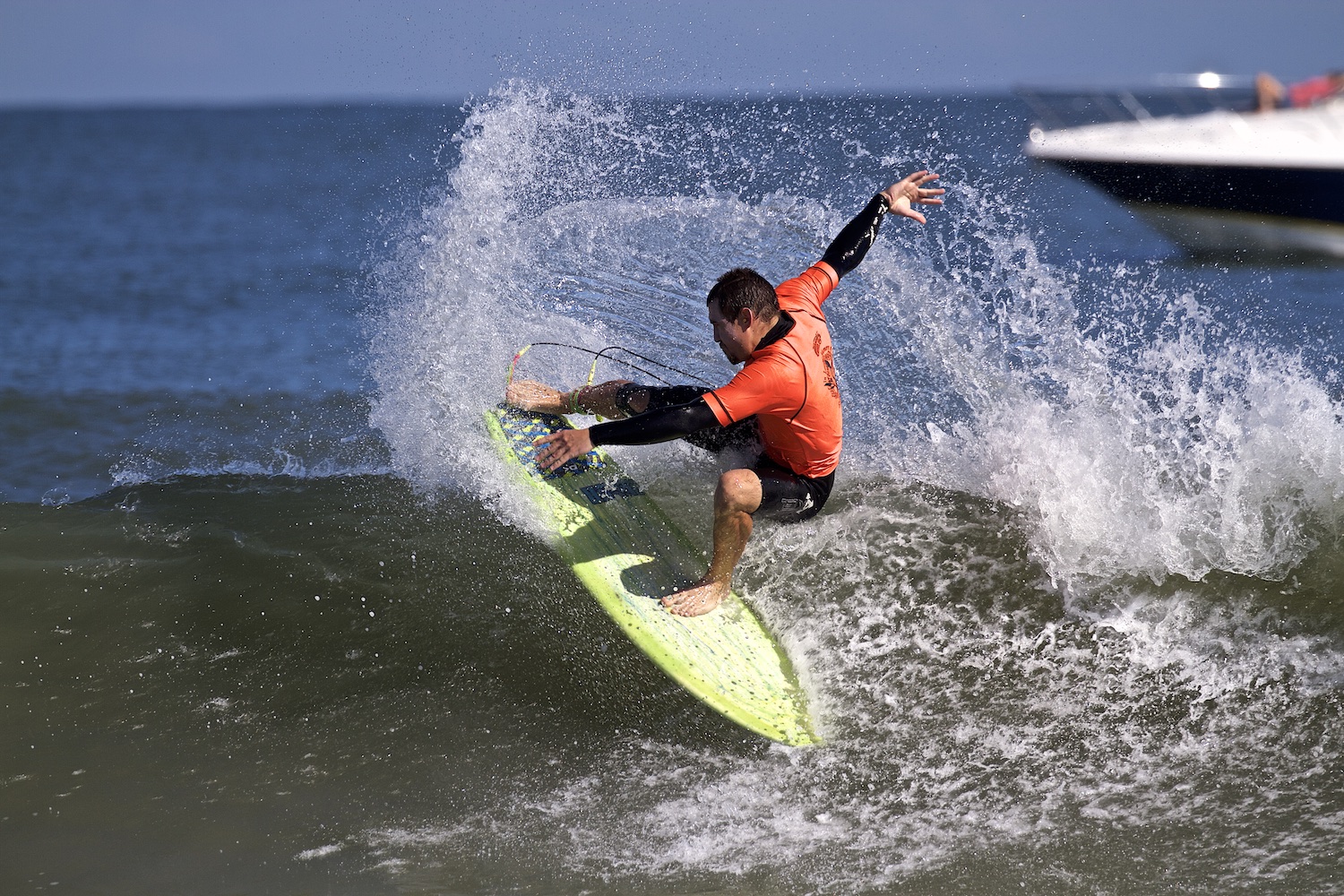 Esm Exclusive Slater Tests The Foot And Warms Up For Pipe